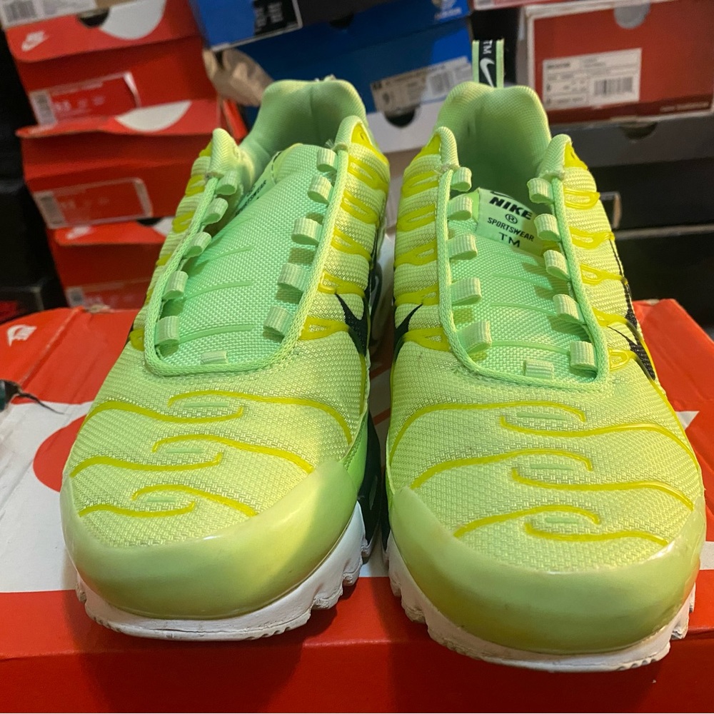 AIR MAX
